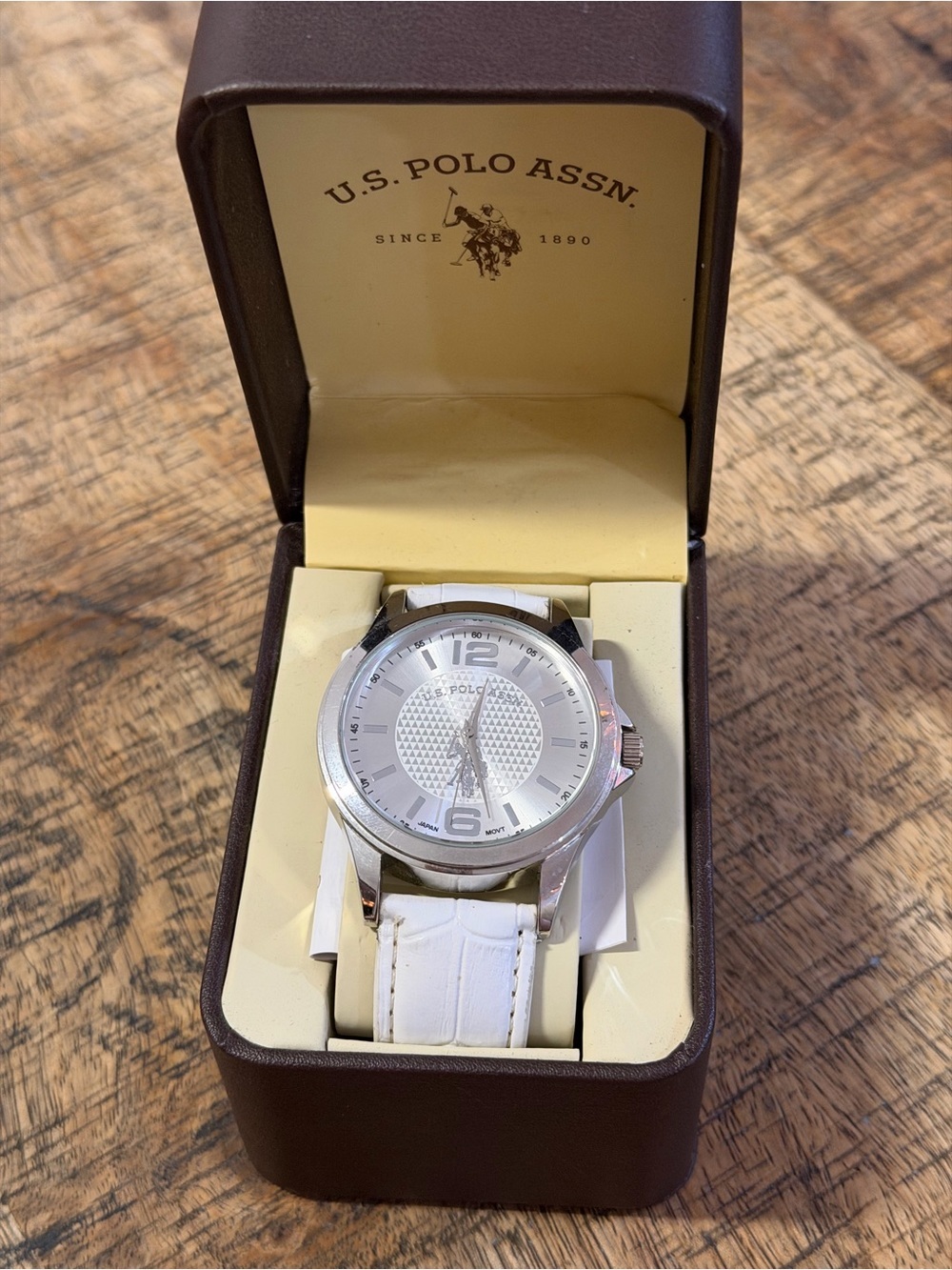U.S. Polo Assn. Classic Silver Watch w/ White Strap – New Battery + Box/Papers - Picture 7 of 7